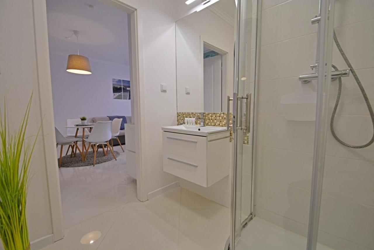 Apartamenty Bryza - Kwartal Rozy Wiatrow - Garaz سفينويتشي المظهر الخارجي الصورة